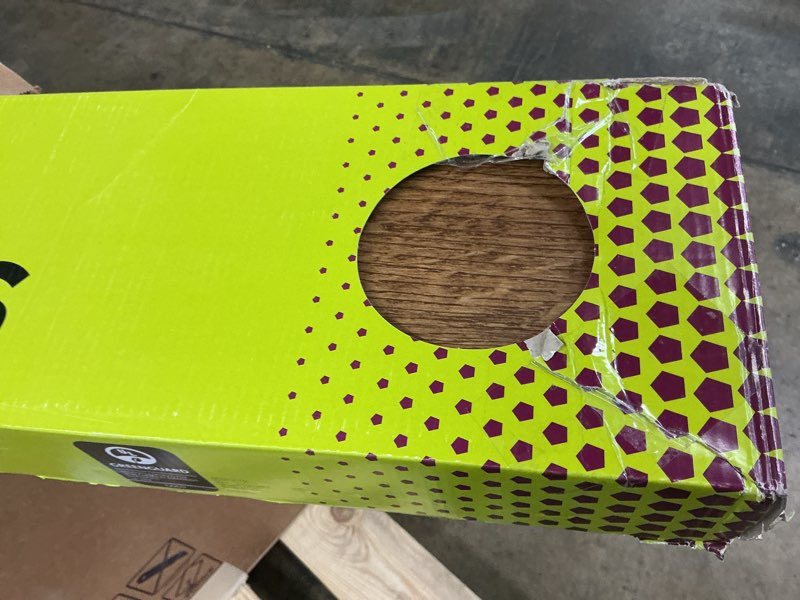 Condition photo showing New/Like New for SMARTCORE Ultra 8-Piece 5.91-in x 48.03-in Lexington Oak Locking Luxury Commercial/Residential Vinyl Plank