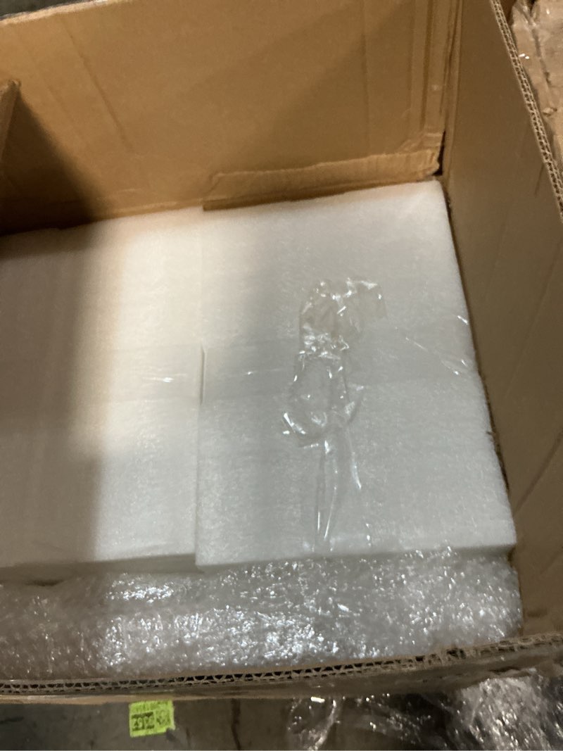 Condition photo showing New/Like New for 72 Pcs Thin Cylinder Vases Set for Centerpieces 2.5''/2.7'' Diameter 2mm Thickness Clear Glass Vase Hurricane Floating Candle Holder for Wedding Table Decoration (2.5'' X 5'',6'',8'') 72 2.5'' X 5'',6'',8''