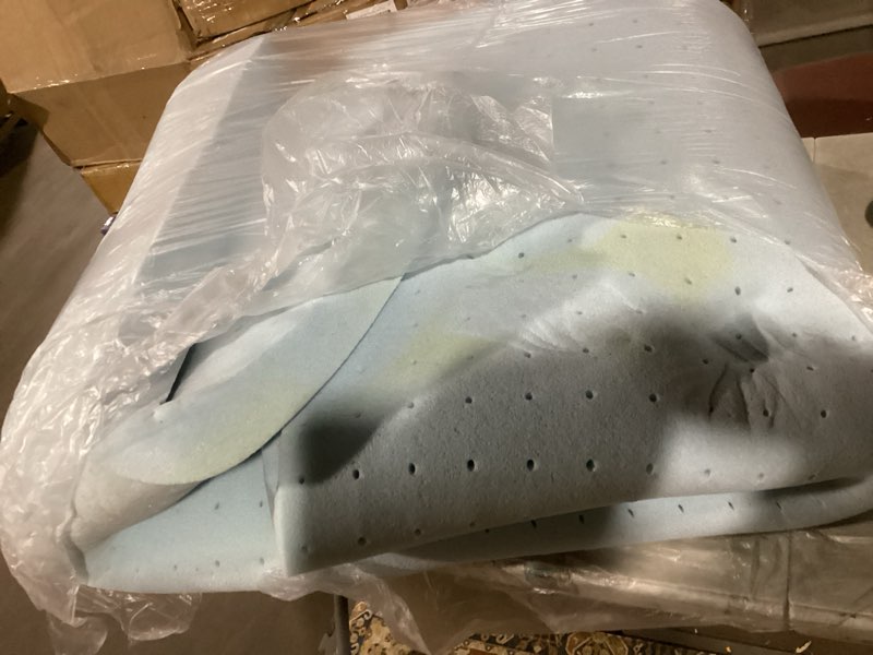 Condition photo showing Good Condition for Best Price Mattress 2-inch Ventilated Gel Memory Foam Topper - Full, Dorm Essentials, Blue Full 2 Inch