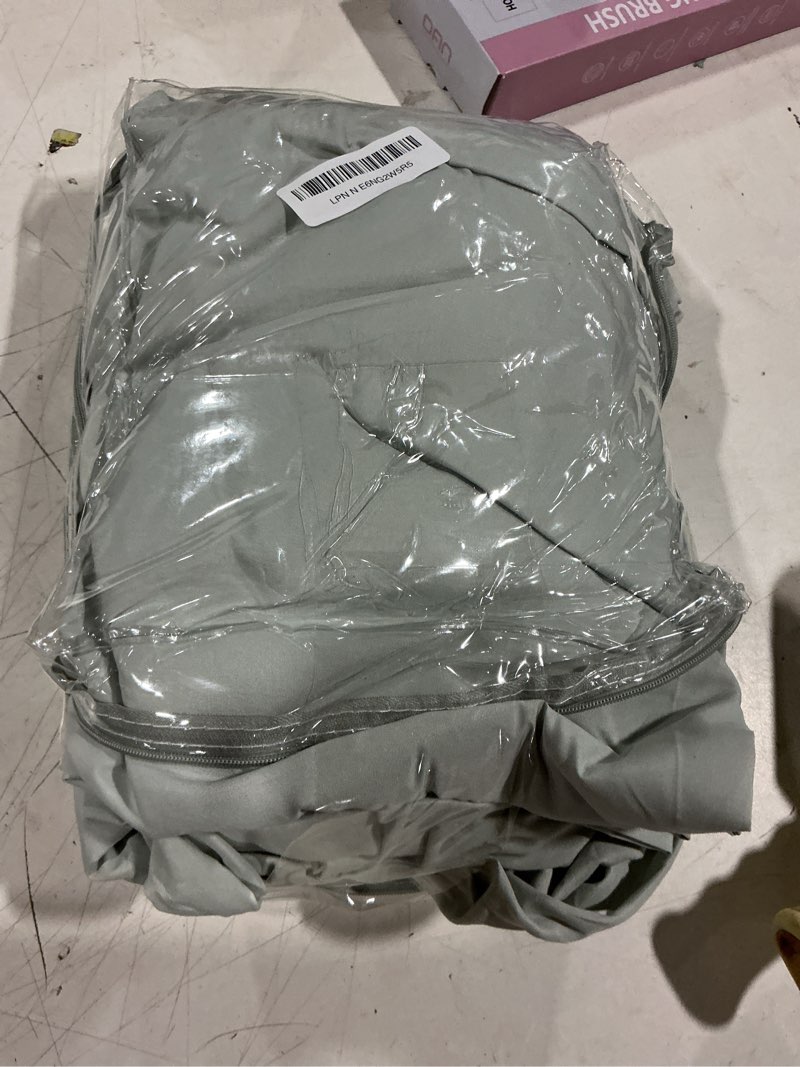 Condition photo showing As Is for mellanni extra deep queen sheets - 4 pc iconic collection bedding | hotel luxury, ultra soft, cooling bed sheets - wrinkle, fade, stain resistant (queen, spa mint) 1284 spa mint queen - extra deep pocket