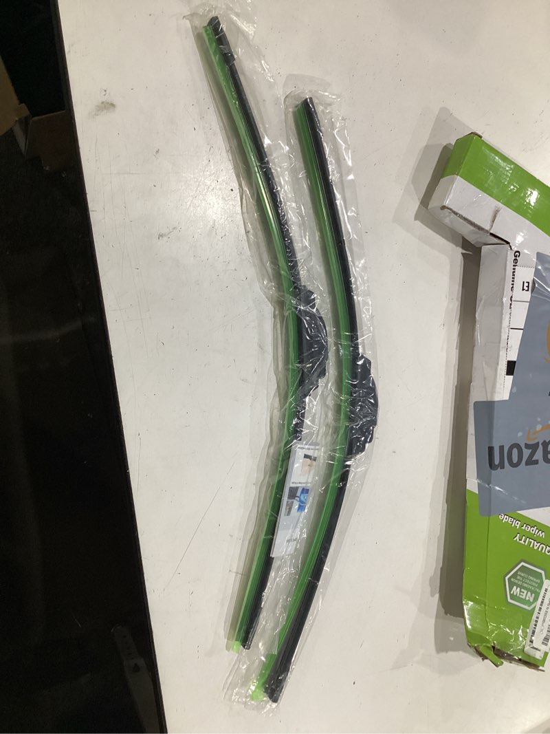 Condition photo showing New/Like New for silicone wiper blades 22 inch wiper blades 2 pack replacement for ford f series 2023-2012 expedition 22-08,chevy silverado gmc sierra series 2023-2019 2006-1999 windshield wiper blades 22"+22"(pair for front windshield)