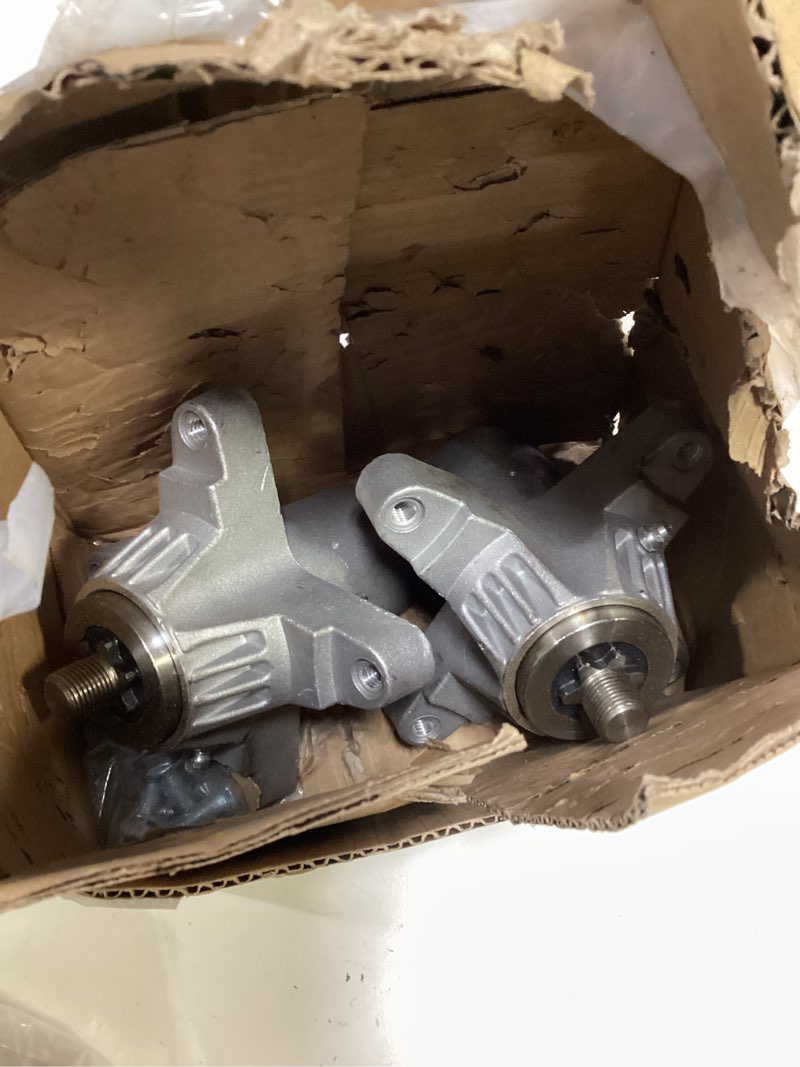 Condition photo showing As Is for ilonpa (2 spindle assembly for mtd 38" & 42" decks 600 series 615-0142a 618-0138 618-0138a 618-0142 618-0142a 618-0142c 918-0138a 918-0138c 918-0142 918-0142a l13 lt13 lt14 lt145 lt1300