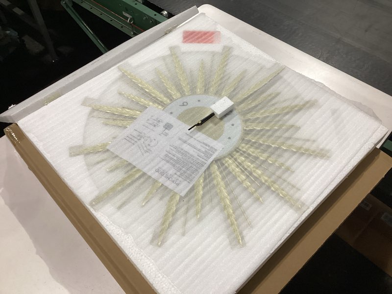 Condition photo showing New/Like New for 18x27 inch large modern feather leaf shape wall clock for living room decor, white unique silent decorative art clock for home bedroom office dining kitchen a-black white-18x27inch