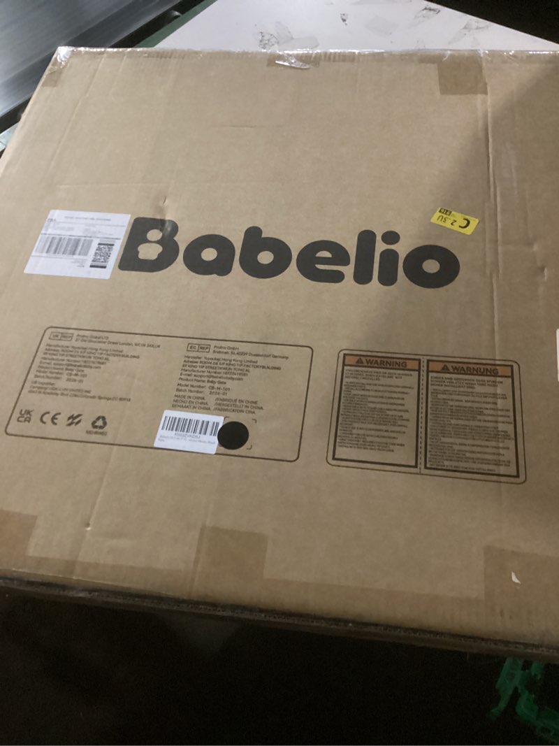 Condition photo showing New/Like New for babelio 29.7-46.5" no bottom bar baby/dog gate for stairs, house and doorways, auto close safety pet gates with large walk thru door, hardware mount, black boundless - black 29.7-46.5"w x 28"h