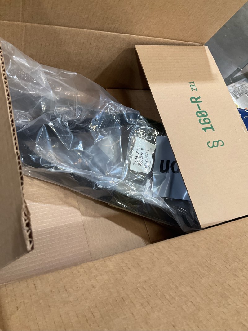 Condition photo showing Good Condition for 51117294839 2 pcs front fog light trim cover for 428i/435i 2014-2016, 430i/440i 2017-2018, m4 2015-2017 fog light frame cover bumper trim 51117294840