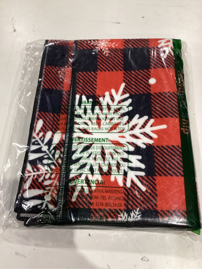 Condition photo showing Good Condition for ASPMIZ Christmas Area Rug 2x3 Entryway Rug, Snowflake Washable Rugs Non Slip, Red Buffalo Plaid Rugs Low Pile Carpet for Entryway, Kitchen, Bathroom, Checkered Christmas Decoration Indoor, Red Red Buffalo Plaid 2x3