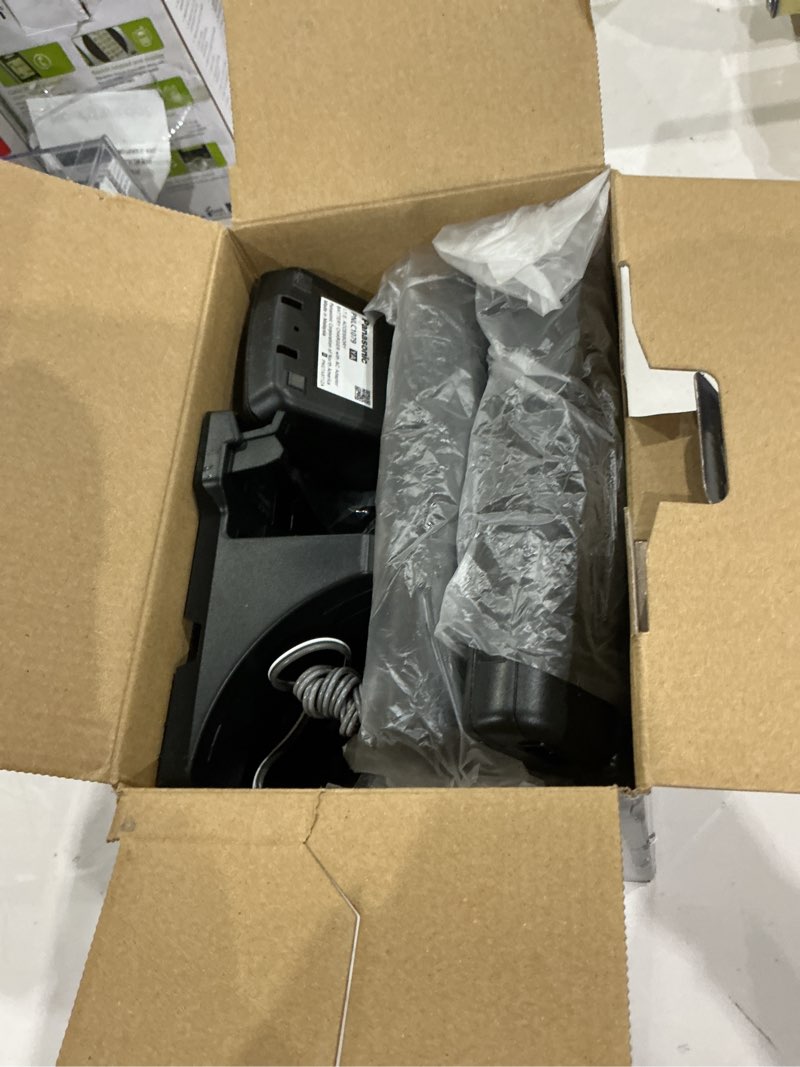 Condition photo showing Good Condition for panasonic kx-tg3833m expandable cordless phone system with answering system