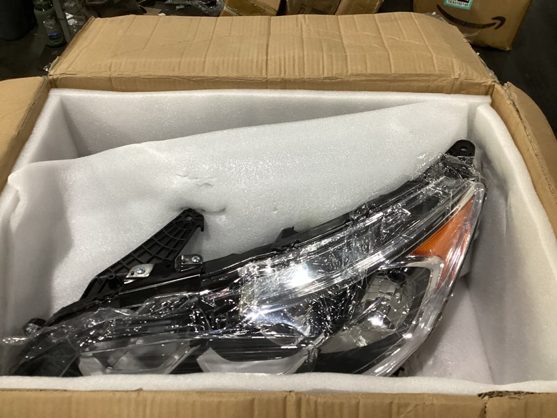 Condition photo showing Good Condition for honda accord sedan 2016-2017 headlights