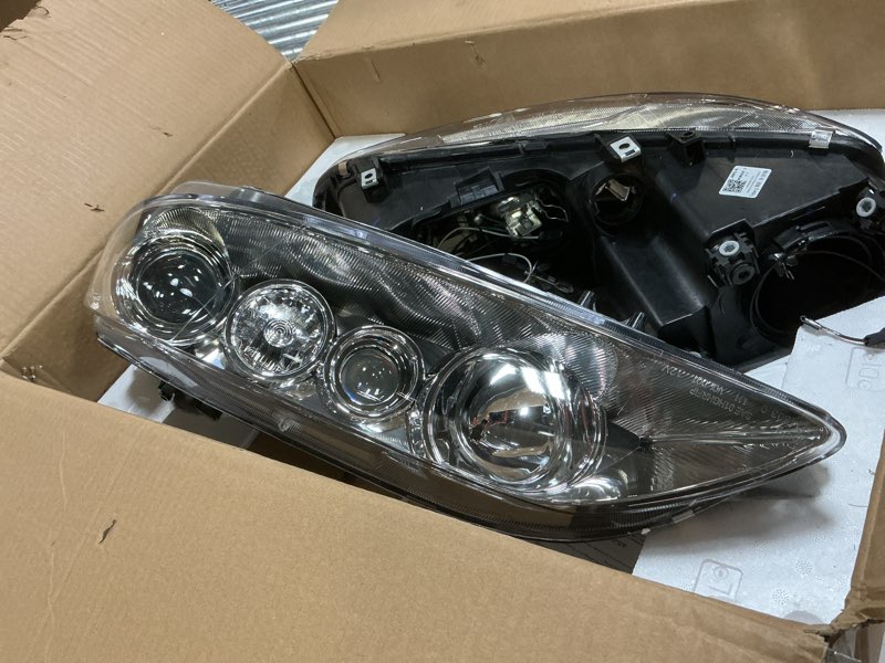 Condition photo showing As Is for weelmoto head...ns black housing mzm606f02