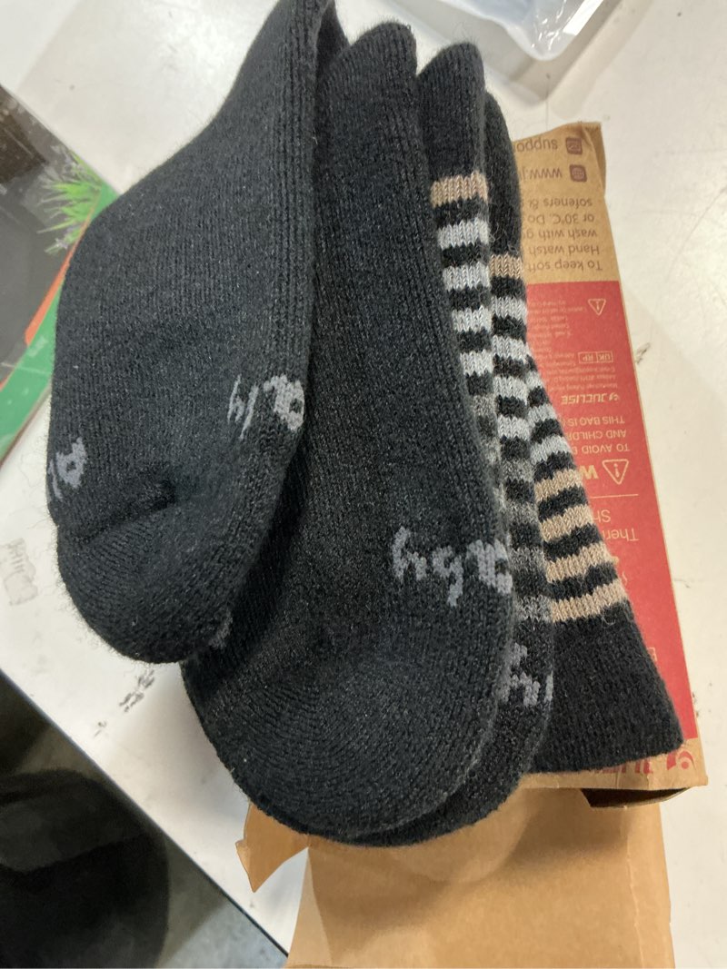 Condition photo showing Good Condition for Alpaca Wool Crew Socks Men and Women,Thick Thermal Winter Cold Weather Hunting Hiking,Moisture Wicking Cushioned Large Dark Camel