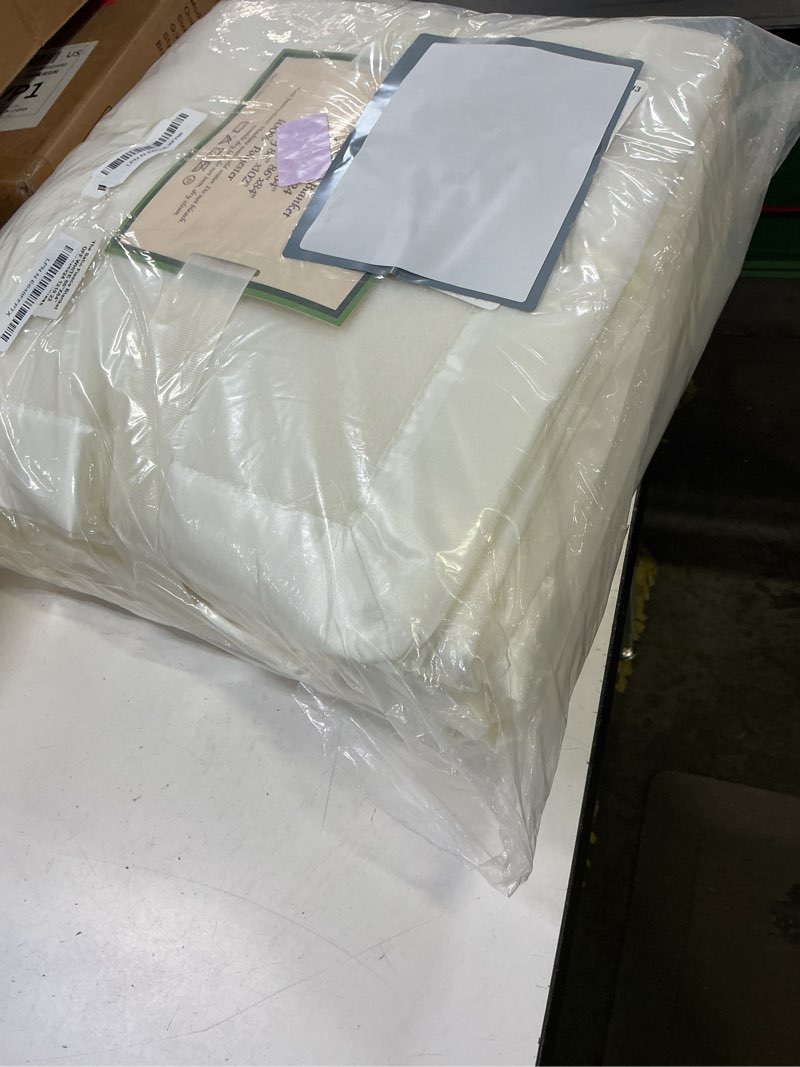 Condition photo showing Good Condition for oakridge satin fleece blanket, full/queen, twin or king size – 100% polyester lightweight fabric and cozy satin binding edges in tightly folding travel blanket, white full queen off white