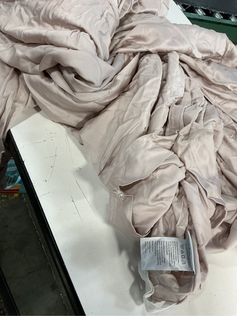 Condition photo showing As Is for bamboo duvet cover set of 3/ sand, full/queen