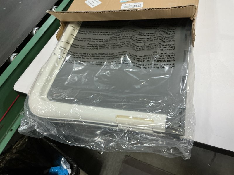 Condition photo showing New/Like New for Amazon Basics Dog Training Pad Holder, Secured Latches, Extra Thick and Non-Slip, Recycled Plastic, 28 x 34 inch, L, White and Charcoal 28'' X 34''