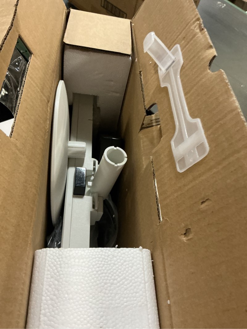 Condition photo showing Good Condition for 19inch white monitor display screen security camera monitoring multi-function interface hdmi, av, bnc, vga, usb, pc input cctv computer lcd monitors 1440x900 resolution white 19inch