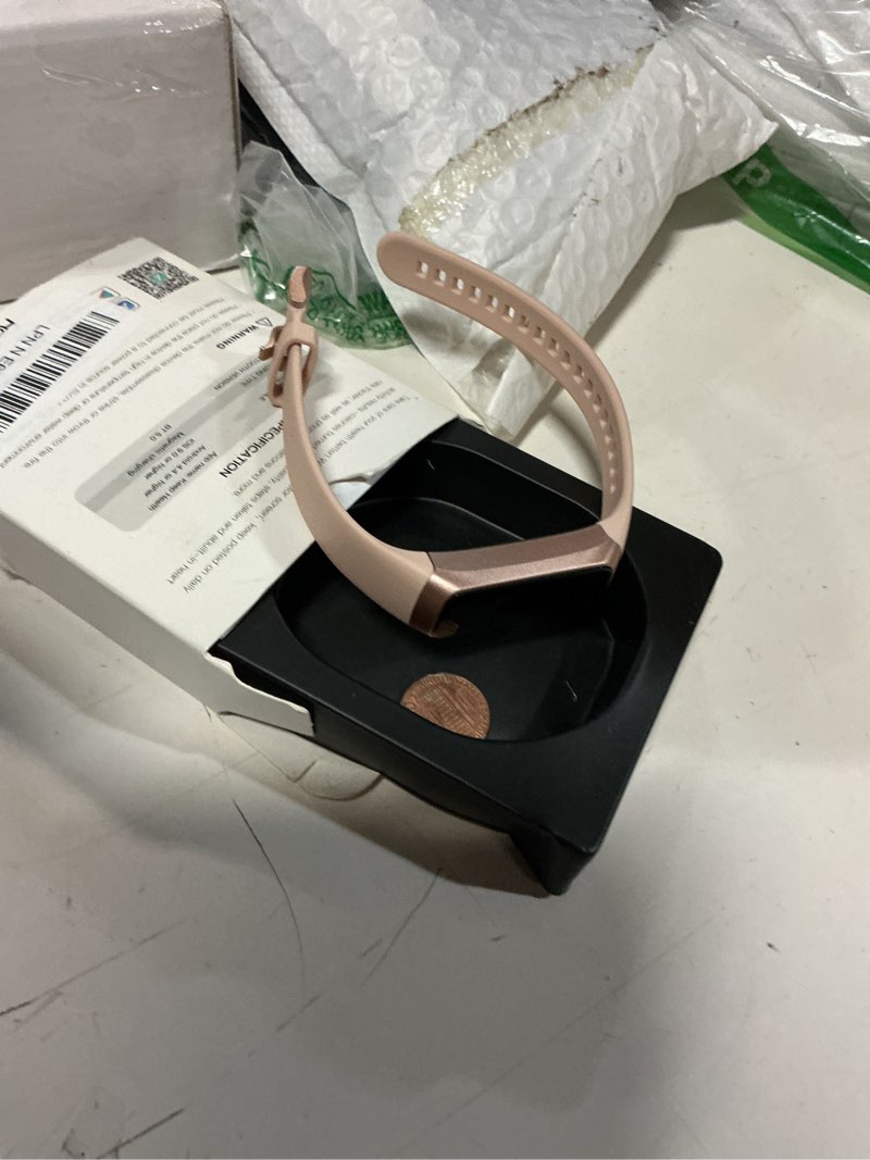 Condition photo showing Good Condition for zeacool fitness tracker with 24/7 heart rate, blood oxygen blood pressure sleep monitor, activity trackers 5 atm waterproof,step calorie counter pedometer health smart watch for women men pink