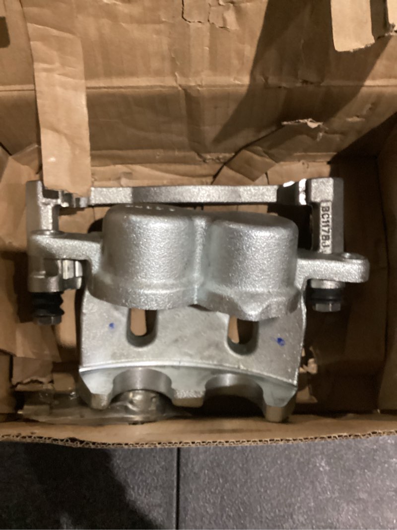 Condition photo showing Good Condition for Betthand Front Right Brake Caliper Replacement for 2008-2018 Chevy Silverado 1500, 2008-2020 Suburban Tahoe, 2008-2018 GMC Sierra 1500, 2008-2019 Yukon: 18B4918A, FRC12031, 4.3L 4.8L 5.3L 6L 6.2L