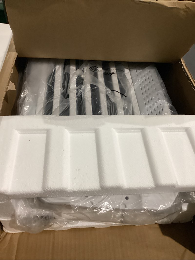 Condition photo showing Good Condition for oil-filled radiant radiator space heater, never refill, adjustable thermostat, tip-over switch & overheat protection system, mtdr-06wc