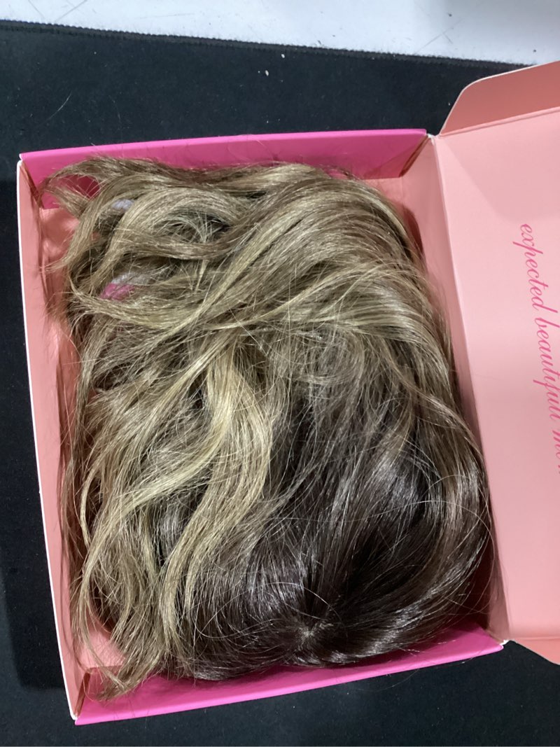 Condition photo showing Good Condition for morichy 10 inch short wavy hair topper for women, lightweight & breathable wiglet for thinning hair with 6.5"x6.5" base, instantly adds volume and coverage 10 inch dirty brown with dark root