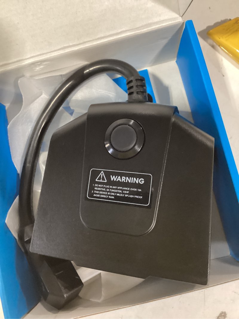 Condition photo showing Good Condition for Outdoor Smart Plug, meross Outdoor Wi-Fi Outlet with 3 Independent Sockets Compatible with Apple Homekit, Alexa and SmartThings, Voice & Remote Control, Timer, 2.4 GHz only,Black HomeKit 3 Outlets