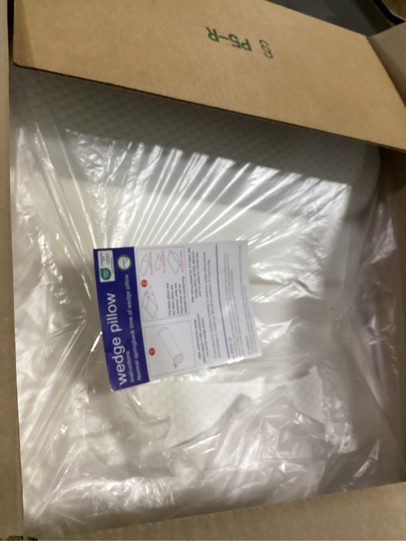 Condition photo showing Good Condition for ruqmuis 3pcs wedge pillow set for after surgery, adjustable 9&12 inch bed wedge pillow for sleeping, incline pillow wedge for headboard, post surgery, acid reflux, neck&back support, white/grey white/grey adjustable 9&12 inch + 1 head pillow