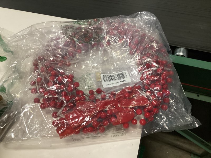 Condition photo showing As Is for Timer & 8 Modes Prelit Lighted Christmas Wreaths for Front Door, 20 Warm White Lights with Bowknot Artificial Red Berry Christmas Wreath Battery Operated Small Xmas Winter Wreath Home Holiday 18 Inch