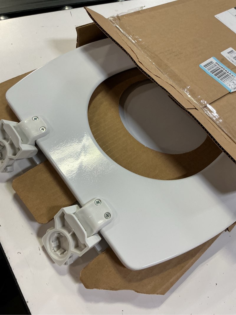 Condition photo showing Good Condition for bemis 1500ec 390 lift-off wood elongated toilet seat, cotton white (pack of 1)