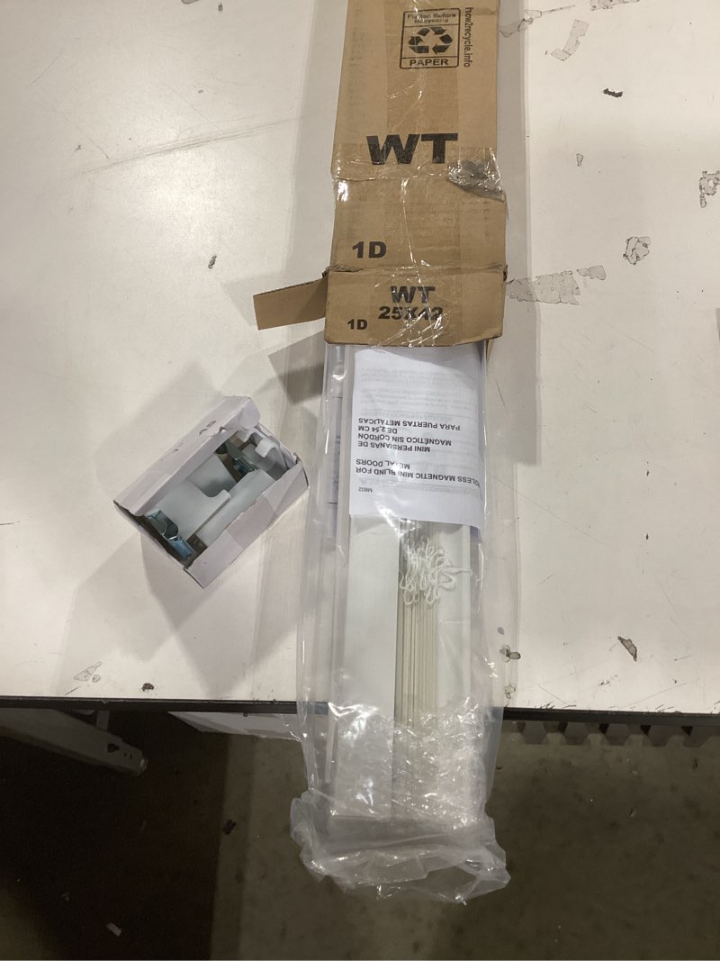 Condition photo showing Good Condition for DEZ FURNISHINGS Cordless No Tools 1" Magnet Mini Blinds for Metal Doors, Room Darkening, 25" W x 42" H, White 25"W x 42"H