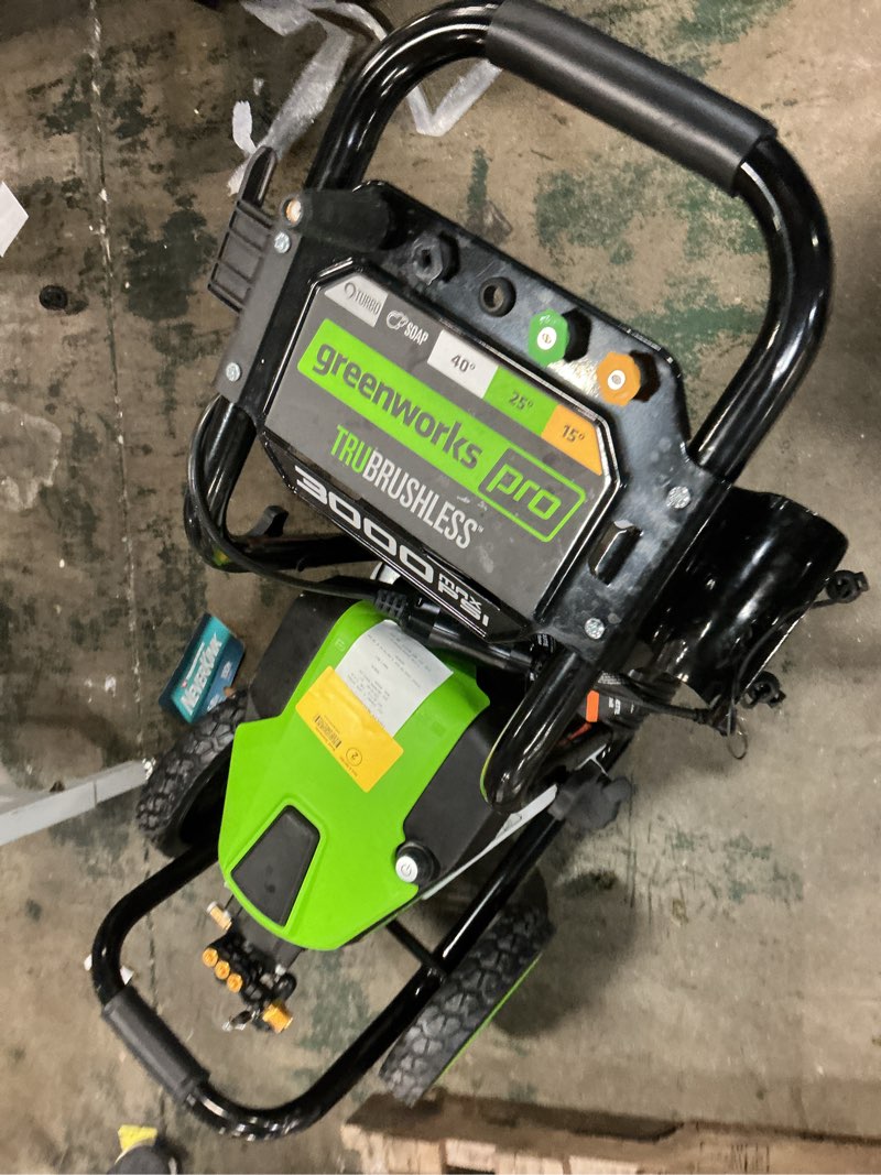 Condition photo showing Good Condition for greenworks 3000-psi 2.0-gpm cold water electric pressure washer with 5 spray tips