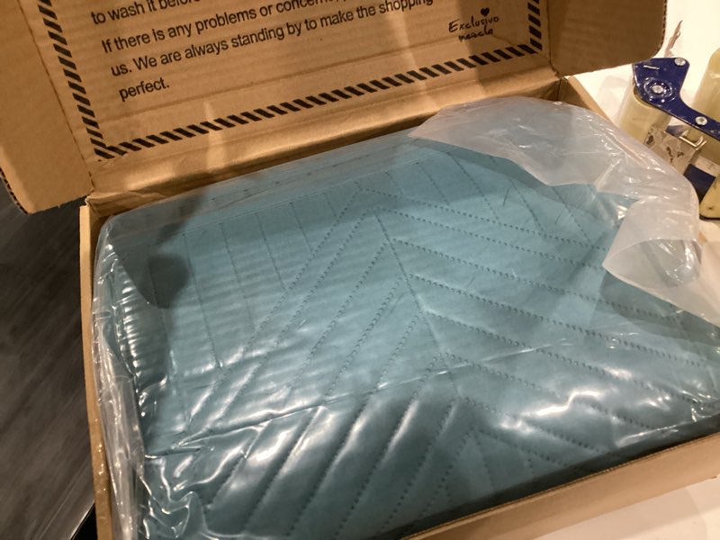 Condition photo showing New/Like New for Exclusivo Mezcla California King Quilt Bedding Set, Lightweight Teal Oversized King Bedspreads Soft Modern Geometric Coverlet Set for All Seasons (1 Quilt and 2 Pillow Shams) Teal Cal King (112''X104'')