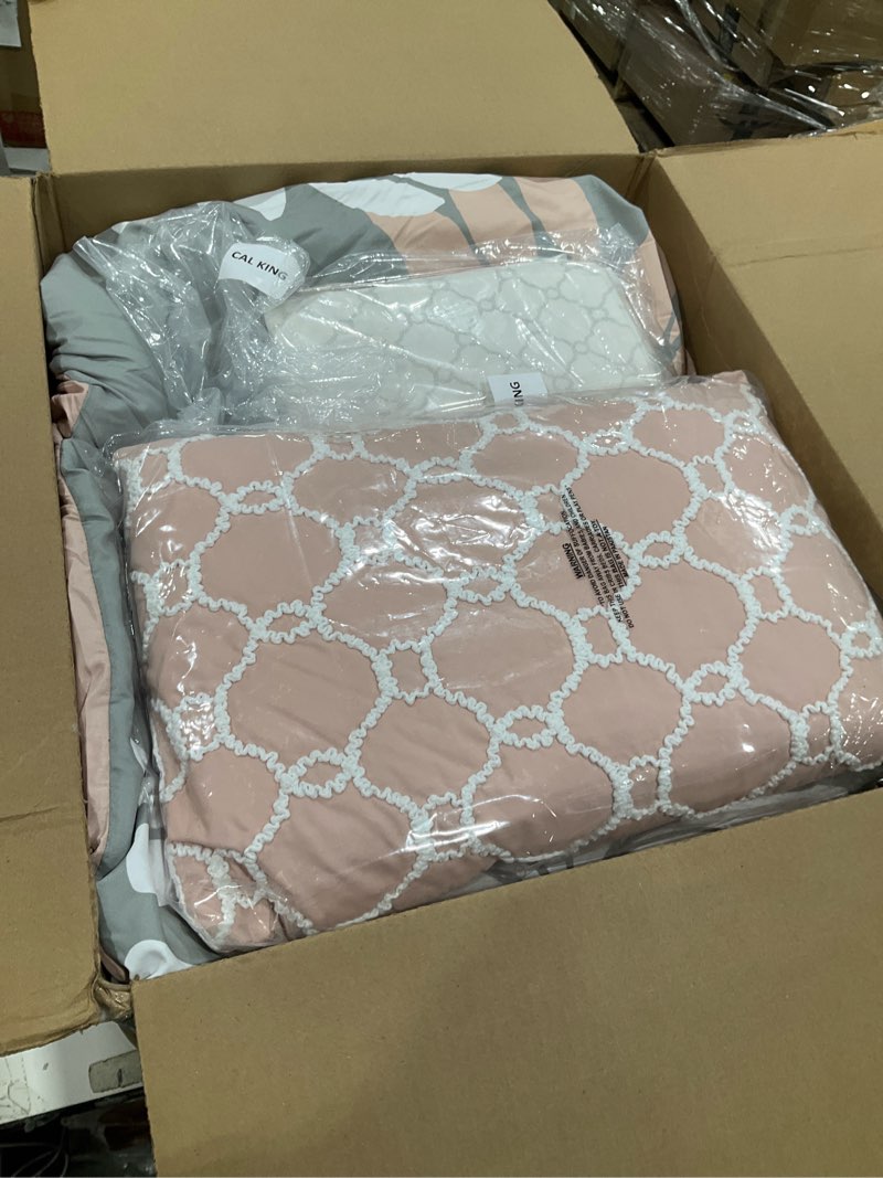 Condition photo showing Good Condition for Madison Park Essentials Maible Cozy Bed in A Bag Comforter with Complete Cotton Sheet Set-Floral Medallion Damask Design All Season Cover, Decorative Pillow, Cal King(104"" x92), Floral Blush 9 Piece Floral Blush California King