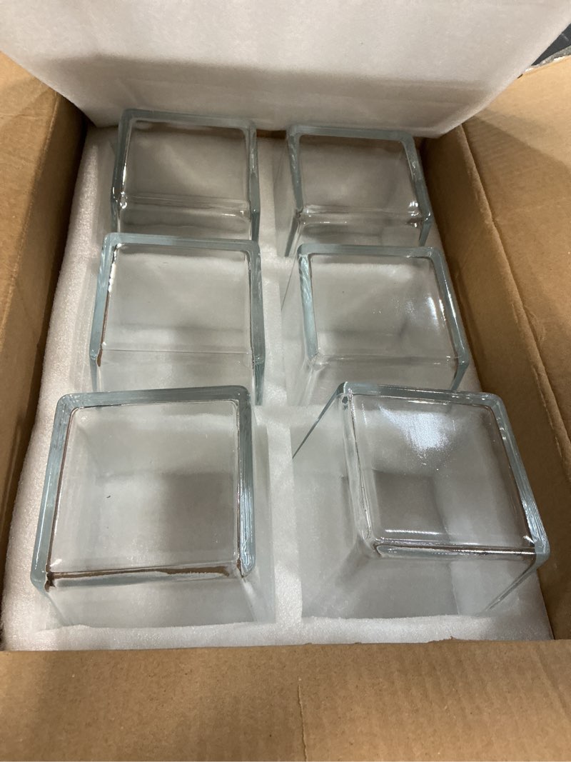 Condition photo showing Good Condition for CONNOO 6 Pack Square Glass Vase 5" x 5" x 5", Clear Bulk Flower Vases for Centerpieces, Square Glass Cube Vase Floating Candle Holders for Wedding Party Home Decor 6 Pack 5 Inch