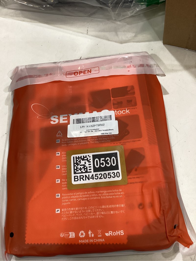 Condition photo showing New/Like New for seymac stock case for ipad (a16) 11th/10th generation 11''/10.9'' 2025/2022, full-body drop protection case with screen protector &360° rotate hand strap/stand, black black case for ipad (a16) 11th/10th generation 11/10.9''