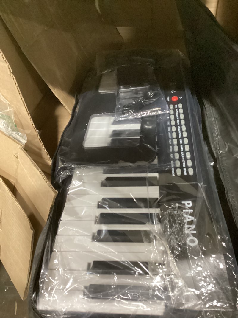 Condition photo showing Good Condition for Electronic Piano keyboard,Foldable Full Size 88 Key Digital Pianos with Power Adapter,Pedal,Sheet Music Stand,Sticker,Bag,for Beginners,Black 88 Keys