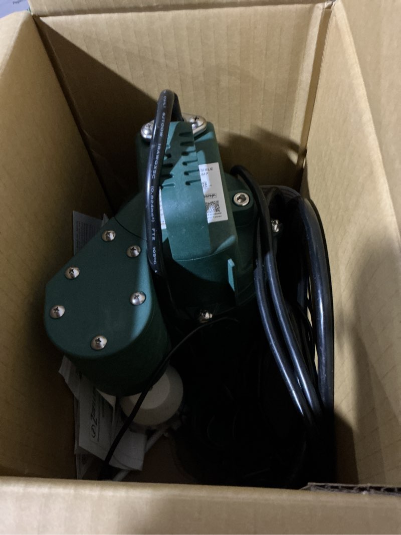 Condition photo showing Good Condition for zoeller 3/4-hp 115-volt 80-gpm cast iron submersible sump pump