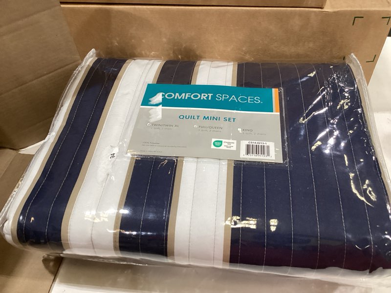 Condition photo showing Good Condition for comfort spaces quilt set trendy casual fun, vibrant color design, hypoallergenic all season, lightweight coverlet bedspread cozy kids bedding & sham twin/twin xl verone white blue stripe 2 piece twin/twin xl blue