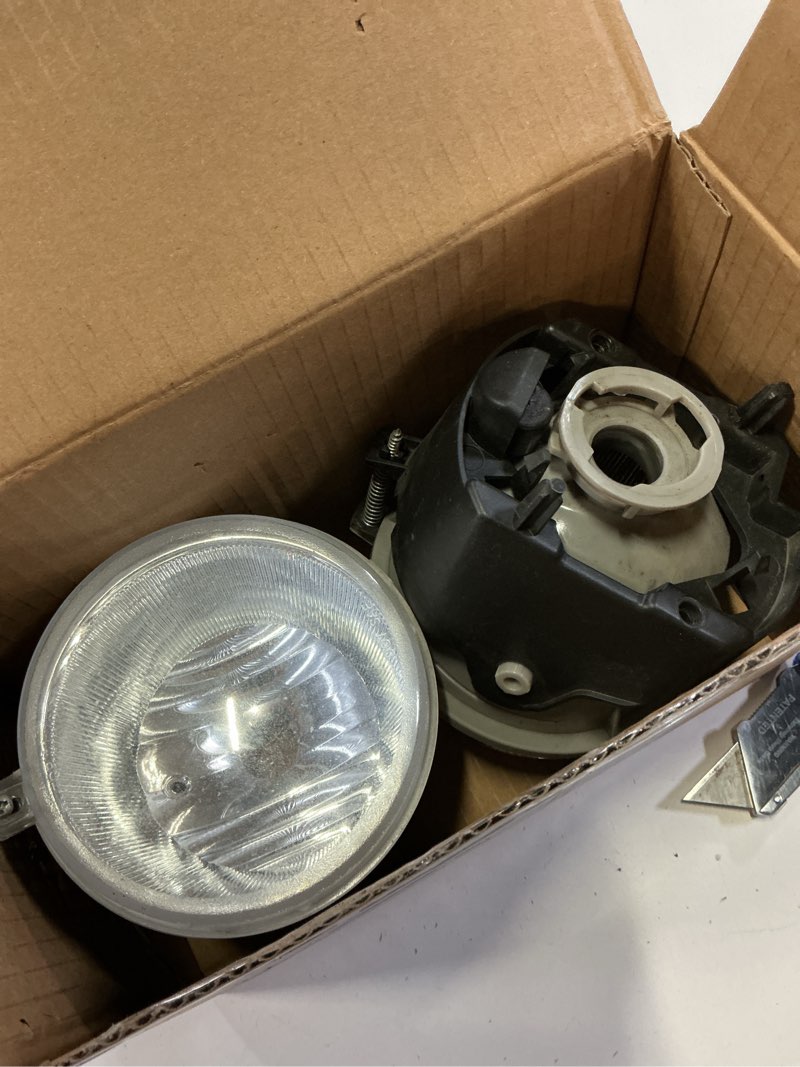Condition photo showing As Is for grand orange fog lights fit dodge dakota 05-09,fit jeep commander 06-10 | bumper fog lamps with bulbs fit mitsubishi raider 2006-2008,smoke lens,visibility fog light,weather resistant 2005-2010 dodge durango jeep cherokee