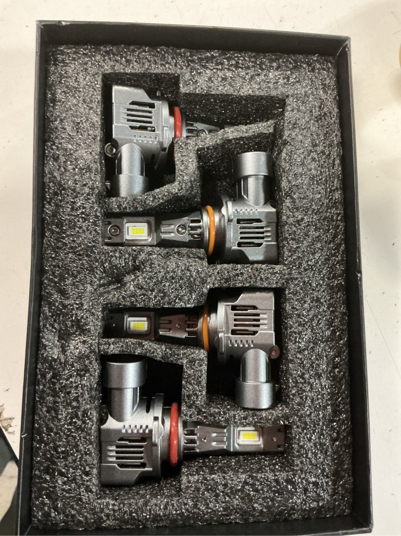 Condition photo showing Good Condition for fahren 9005 9006 led bulbs combo, 150,000lm 1500% ultra bright, true 1:1 mini halogen size, plug and