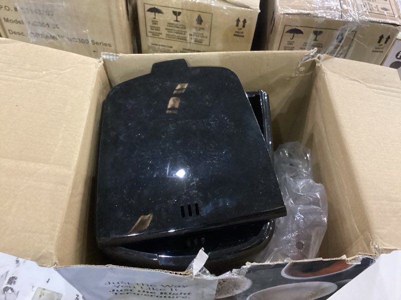 Condition photo showing item condition for Cuisinart 14-Cup Coffee Maker, Programmable PerfecTemp Glass Carafe Coffee Machine with 1-4 Cup Setting, Brew Strength Control and Brew Pause, Stainless Steel, DCC-3200BKSNAS, Black 14-Cup Glass Black/Stainless