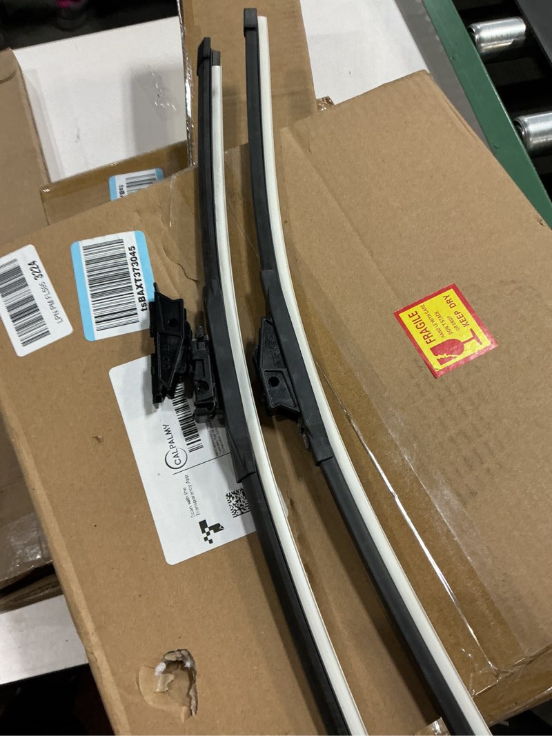 Condition photo showing Good Condition for TRICO White 24" + 22" Extreme Weather Premium Winter Automotive Replacement Windshield Wiper Blades (Set of 2), Passenger and Driver Side All-Weather Beam Wiper Blades for Select Vehicle Models 24" + 22" Pair Pack