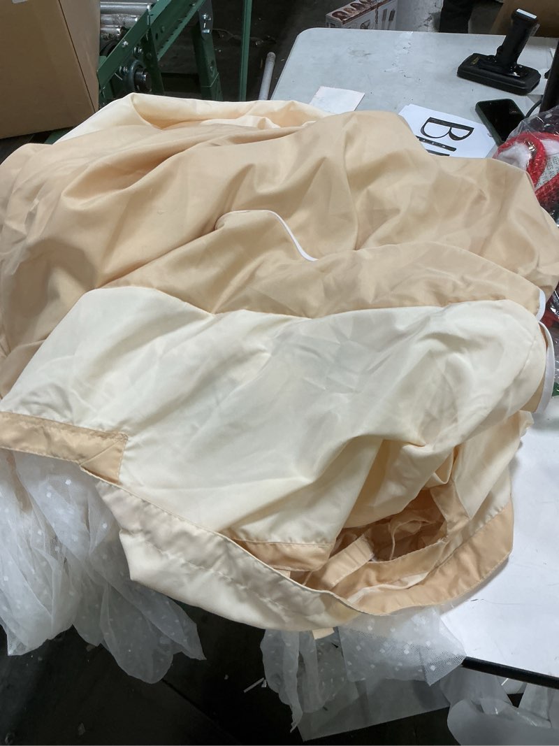 Condition photo showing As Is for SYNCFUN Play Tent for Kids,Indoor & Outdoor Tent with Blanket,LED Lights & Flags for Toddler,Spacious 51*35*52 Inch,Playhouse for Kids,Ideal Private Space for Reading & Play for Boys & Girls Age 3-7 Gray