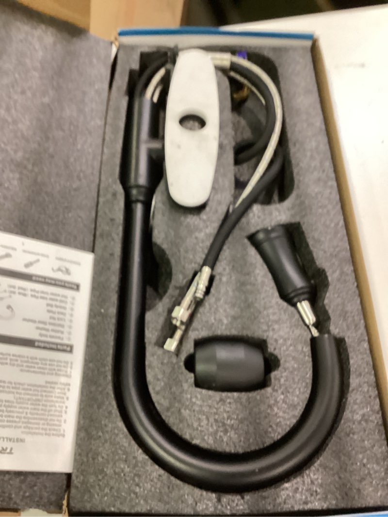 https://lotting-media.assets.bidfta.com/lotting_0a7483ed-aaed-4967-98b6-38dca66ee56f