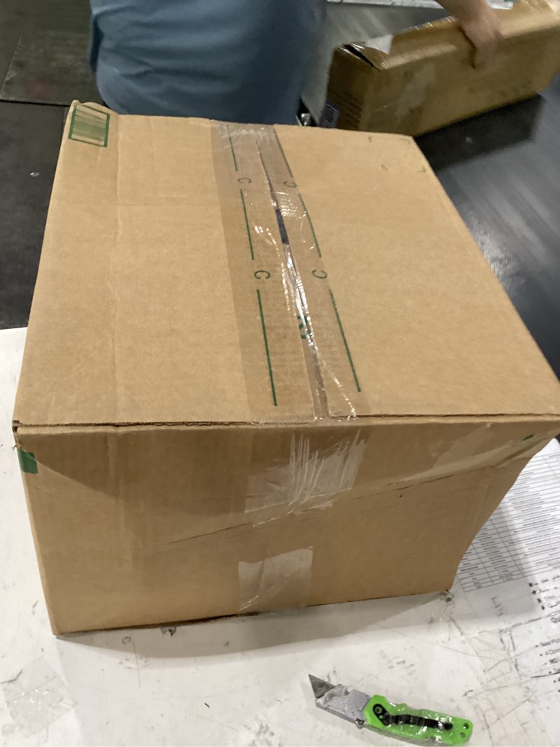 Condition photo showing Good Condition for lounge pillow