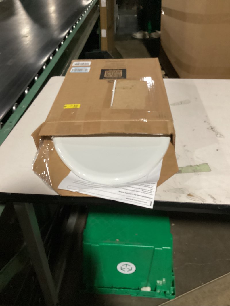 Condition photo showing Good Condition for mayfair linden slow close toilet seat, non slip heavy duty wood, easy install, elongated, white