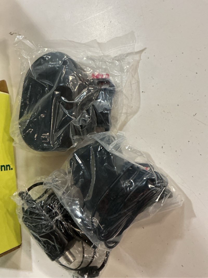 Condition photo showing Good Condition for onn indoor/outdoor antenna amplifier signal booster