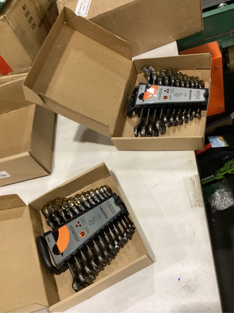 Condition photo showing New/Like New for SUZUME 24-Piece Metric and SAE Flex Head Ratcheting Wrench Set 72 Teeth Cr-V Steel Ratcheting Wrench Set with 180° Flex Head Ratchet Wrenches Set For Auto,Machine Repair