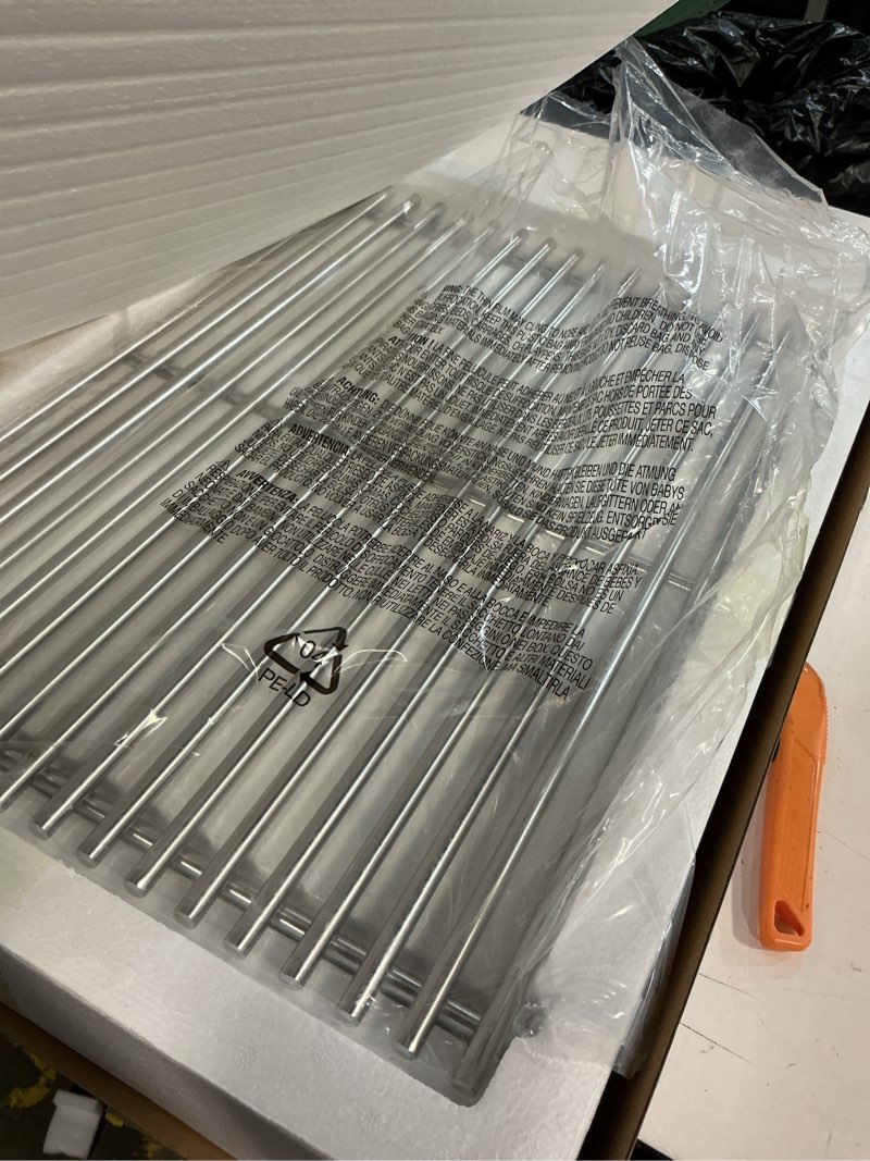 Condition photo showing New/Like New for qulimetal 18.75" 9mm grill grates for weber genesis ii, grill parts for weber genesis ii lx 300 series, genesis ii e&s 310 315 320 325 340, replacement parts for weber 66095, 304 stainless steel 18.75" 9mm 304 stainless steel