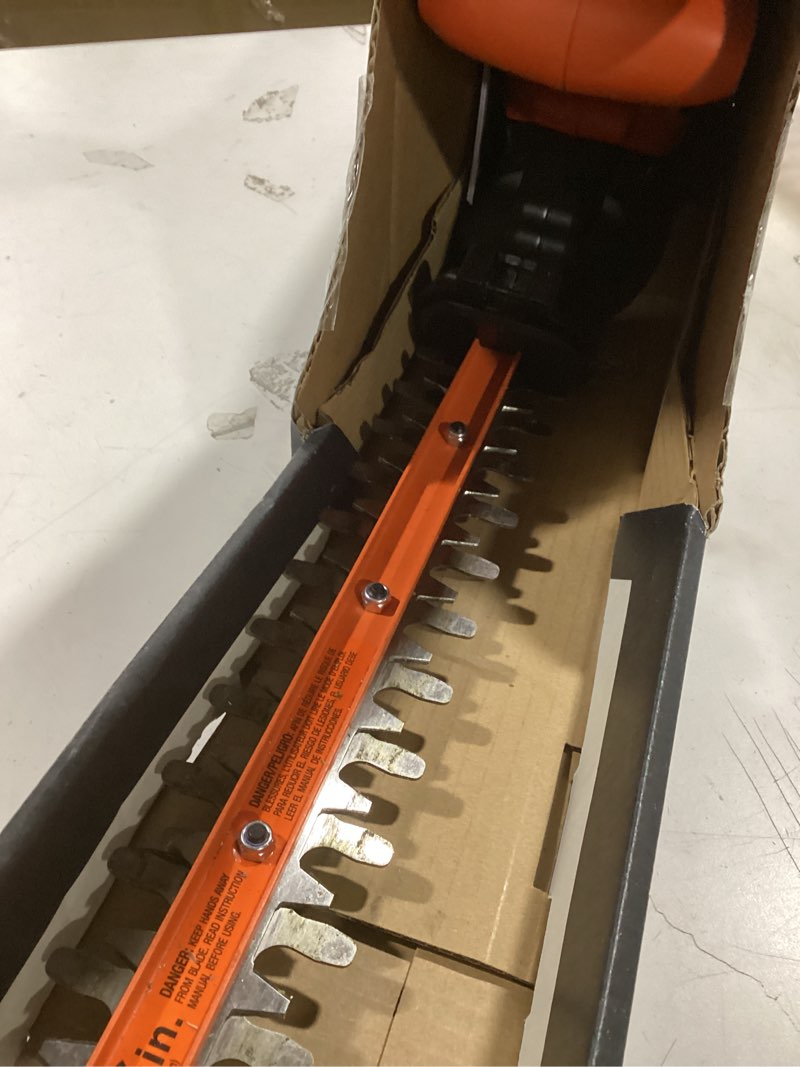 Condition photo showing Good Condition for black+decker electric hedge trimmer, 16-inch 3.0 amp compact corded power hedge trimmer (beht100)