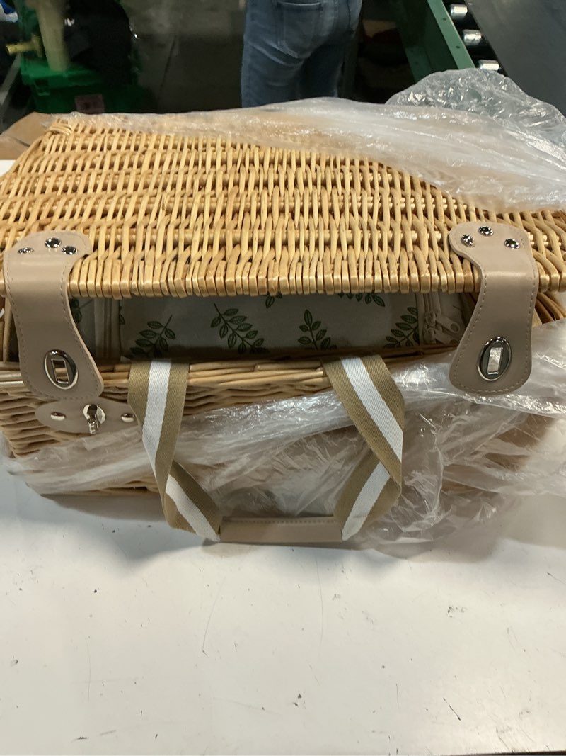 Condition photo showing New/Like New for hap tim dual wicker picnic basket set with blanket charcuterie boards for 2/4/6 - unique gifts ideas for couple, engagement, wedding, bridal shower, family, christmas - white elephant gifts for adults