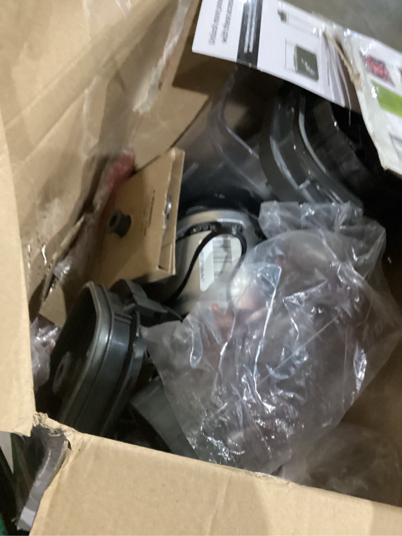 Condition photo showing As Is for Ninja Blender & Food Processor Combo, Foodi Power Blender System for Smoothies, Bowls, Spreads & Shakes, 6 Functions, 72-oz Pitcher, To-Go Cups, Silver, SS401 1600 Peak Watts