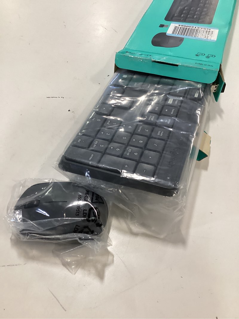 https://lotting-media.assets.bidfta.com/lotting_0ab41905-7694-4090-bacf-4eb821880e29